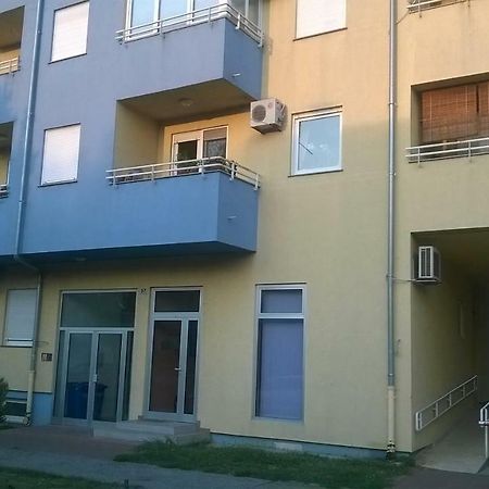 Apartman Mario Osijek Bagian luar foto