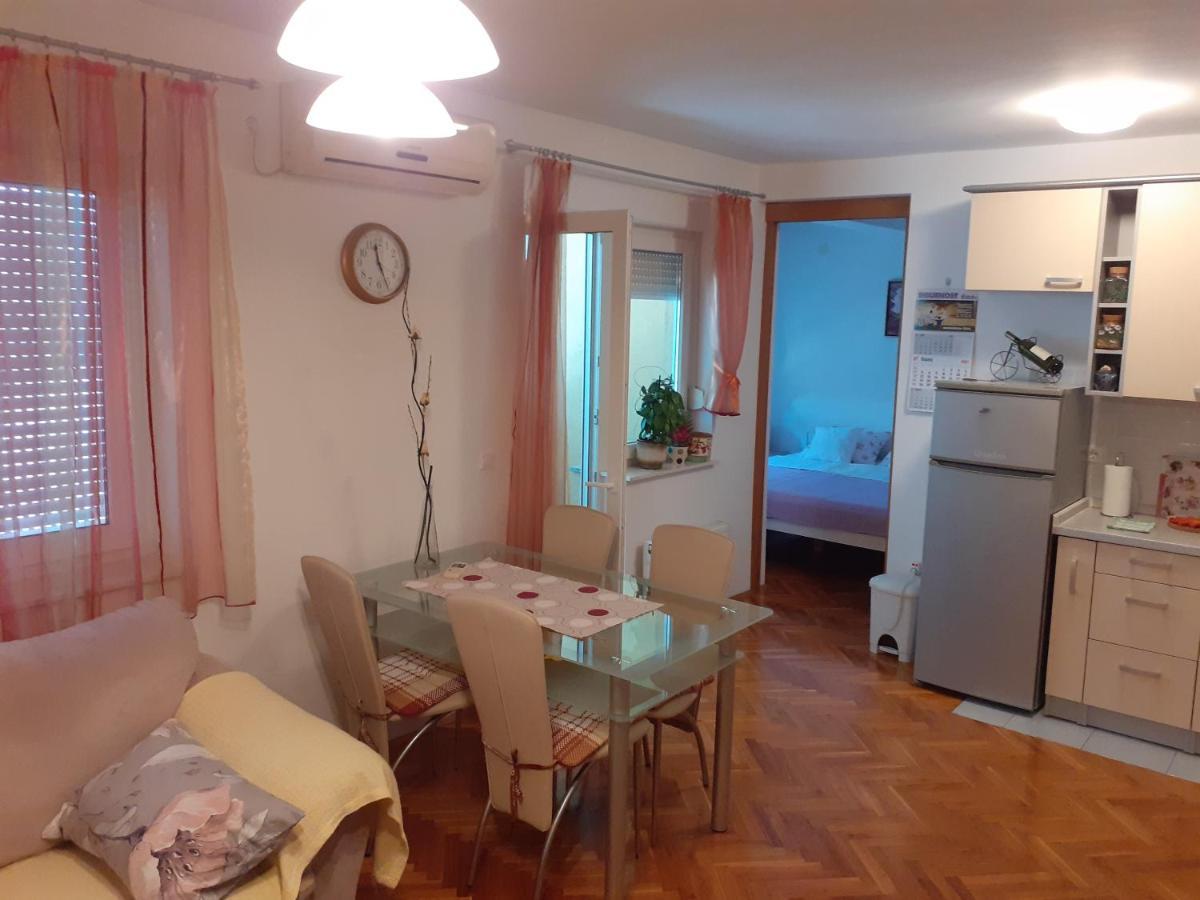 Apartman Mario Osijek Bagian luar foto
