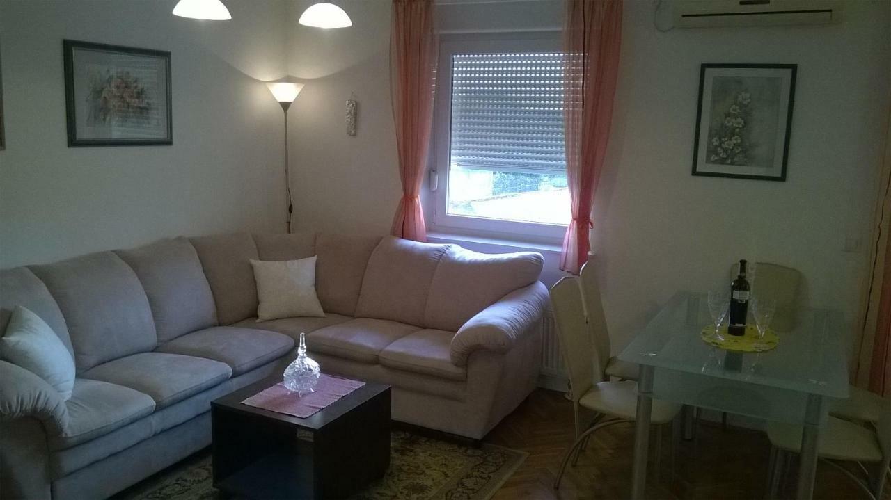 Apartman Mario Osijek Bagian luar foto